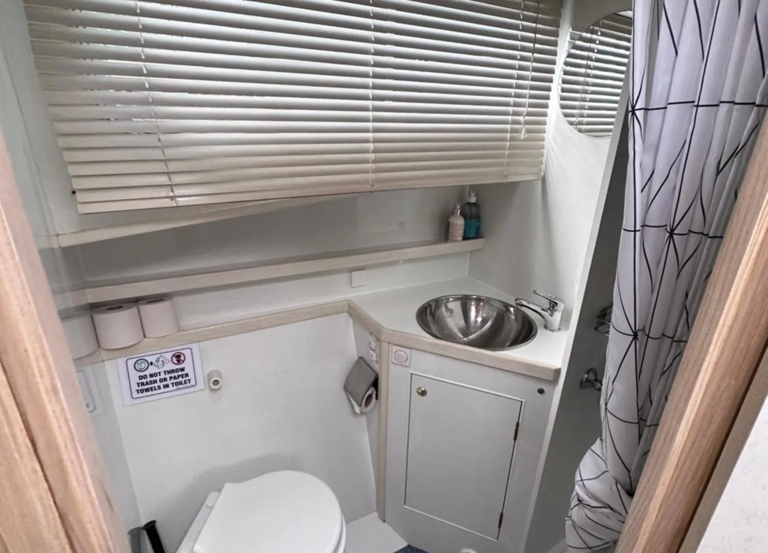ספינת מלון מלון אמסטרדם Luxury Houseboat