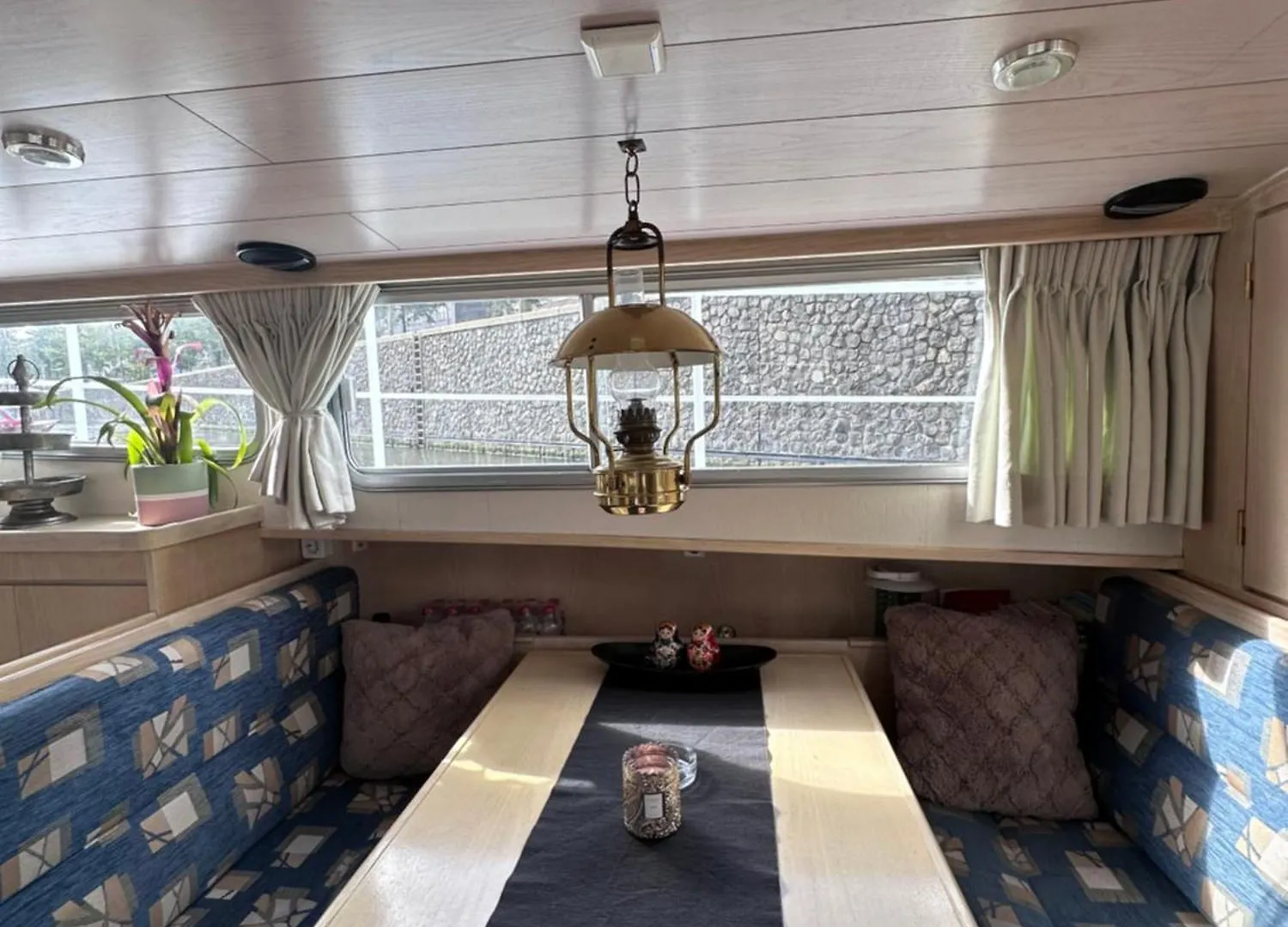 ספינת מלון מלון אמסטרדם Luxury Houseboat הולנד
